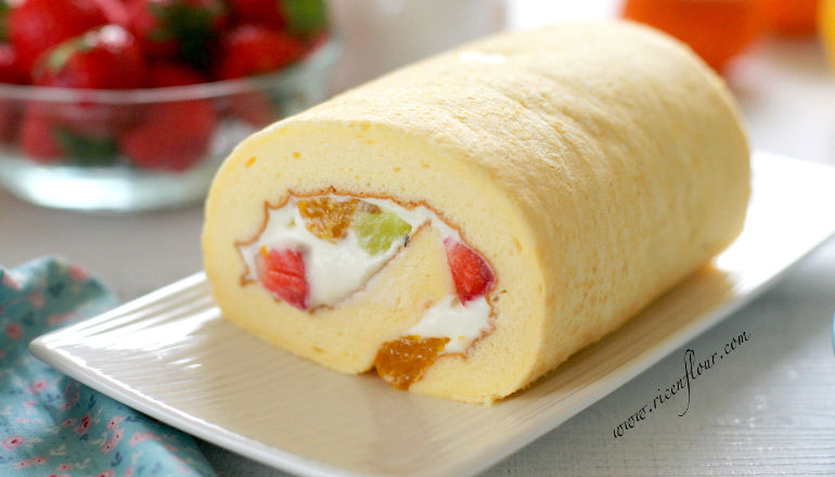 [Image: fruit-roll-cake.jpg]